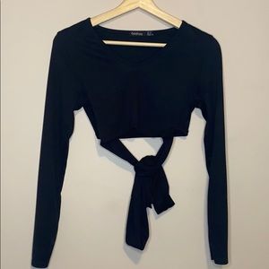 BOOHOO - long sleeve tie up crop